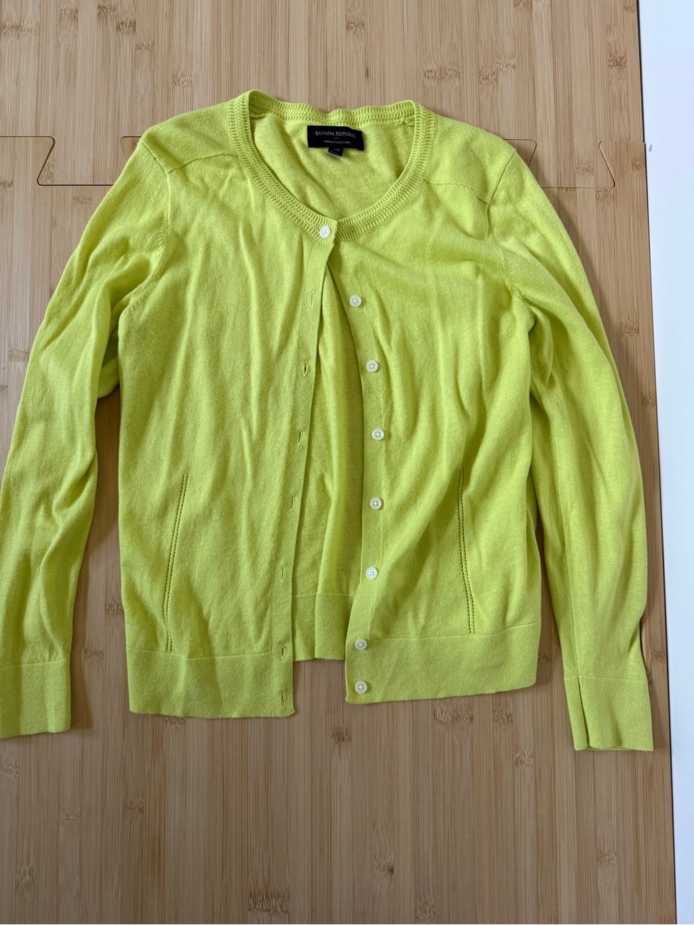 Lightweight Banana Republic Citrus Spring Summer Pointelle Cardigan Sweater